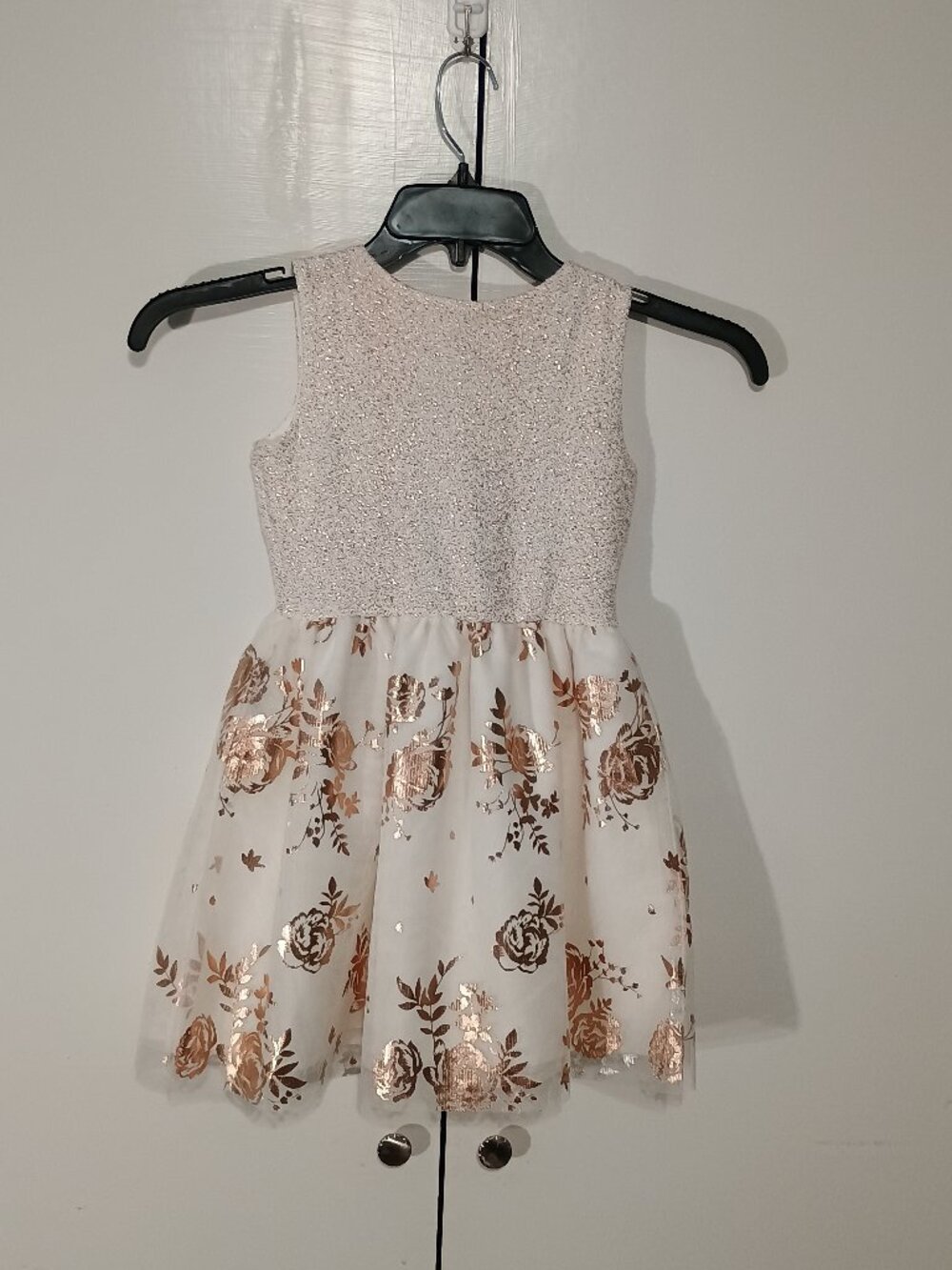 The Children’s Place Girls Rose Gold Foil Floral Party Dress Size 5/6  Brand: Th - Picture 3 of 8